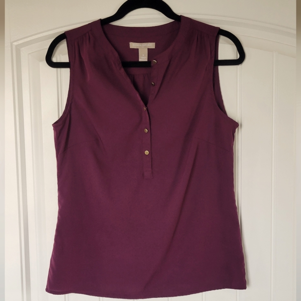 Silky Sleeveless Top Banana Republic S